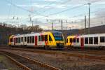   Der Dieseltriebzug VT 262 (95 80 0648 162-5 D-HEB / 95 80 0648 662-4 D-HEB) ein Alstom Coradia LINT 41 der HLB (Hessische Landesbahn), ex Vectus VT 262, erreicht am 23.12.2015 bald den Bahnhof