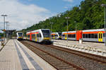   Der Stadler GTW 2/6 - VT 508 114 der HLB (Hessischen Landesbahn) verl�sst am 18.08.2014, als RB 32 nach Friedberg, den Bahnhof Nidda.