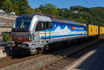 Die an die SBB Cargo International AG vermietete Siemens Vectron MS - 193 110  Zugersee  (91 80 6193 110-4 D-Rpool) der Railpool GmbH (München) fährt am 18 August 2025 mit einem Containerzug