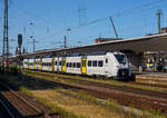 Der dreiteilige Siemens Mireo 463 304-6 / 863 304-4 / 463 804-5 (94 80 0463 304-6 D-TDR / 94 80 0863 304-2 D-TDR / 94 80 0463 804-5 D-TDR) der trans regio Deutsche Regionalbahn GmbH, als MRB RB 26 „MittelrheinBahn“ (Köln - Oberwesel), am 01 Juli 2025 beim Halt im Hauptbahnhof Koblenz.

Der Triebzug wurde 2020 von Siemens Mobility im Werk Krefeld (ehemals DUEWAG) unter der Fabriknummern KRE 100416 bis 418 gebaut.