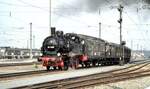 74 1192 mit 3-achser S-Bahn Zug bei der Jubiläumsparade 150 Jahre Deutsche Eisenbahn in Nürnberg am 14.09.1985.