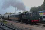 Eine Gast in Longueville am 18 September 2011 anlasslich das 100.Jahresjubiläum der Lokschuppen war A.B.C.-2/020+020 Mallet 10416 der Train Thur Dollar Alsace. Hier zieht sie ein Dampfpendelzug durch Longueville von Provins.