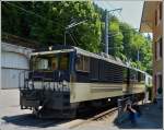 - Erwischt - Ich habe auch einen BB Fotografen w�hrend der Begegnung der beiden Goldenpass Z�ge am 27.05.2012 in Chamby erwischt.