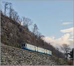 Kurz vor Intragna ist der SSIF ABe 8/8 23 OSSOLA (UIC: 94 83 4880 023-6)  auf dem Weg von Locarno nach Domodossola. 

23. M�rz 2018