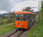 SAD Triebzug Nr12 (ex Esslingerbahn) der Rittnerbahn auf dem Weg von Klbenstein nach Oberbozen, f�hrt hier nahe Klobenstein an einer gem�tlichen Terasse vorbei.