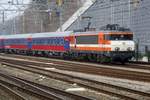 Ex-LOCON 9901 treft am 4 M�rz 2018 mit ein Alpen-Express in Arnhem Centraal ein.