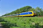 NS 186 045 passiert Tilburg Oude Warande am 26 Mai 2017.