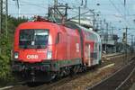 Am 26 Mai 2008 verlässt 1116 139 mit eim RE Wien-Hütteldorf.