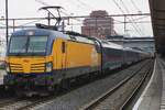 AQm 22 November 2025 steht NS 193 263 mit der NightJet-II DANI in Amersfoort.