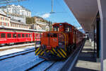 Die RhB Tm 2/2 112 (eine Schöma CFL 250 DCL ) am 20 Februar 2017 im Bahnhof  St.