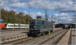 Die Re 4/4 II 11161 übernimmt in Singen ein IC von Stuttgart für die Weiterfahrt nach Zürich.
