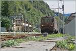 In Iselle wartet die BLS Re 4/4 195 auf die Abfaht mit ihrem Autotunnelzug nach Brig. 

12. Sept. 2024