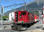 Am 31.07.2007 rangiert die Gartenlaube FO HGe 4/4 I N� 38 im MGB Bahnhof in Brig.