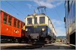 50 Jahre Blonay - Chamby; Mega Steam Festival: Der MOB FZe 6/6 2002 aus der Froschperspektive in Blonay am 21.