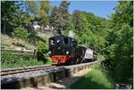Die SEG G 2x 2/2 105 der Blonay Chamby Bahn ist bei Chantemerle auf dem Weg nach Blonay.