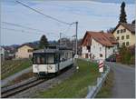Zu meiner Überraschung und Freude war der MOB Be 4/4 1006 (ex Bipperlisi) als Regionalzug 2331 von Fontanivent nach Montreux unterwegs und konnte dank dem etwas abgedunkelten Licht bei Planchamp