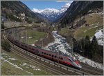 Ein FS Trenitalia ETR 610 als EC 14 auf dem Weg von Milano nach Zürich bei Wassen.
