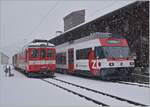 Der ex CEV Be 2/6 7004  Montreux, nun als Be 125 013 bei der Zentralbahn, ist in Innertkirchen eingetroffen, daneben steht der MIB (ex CJ) BDe 4/4 11. 
 
16. M�rz 2021
