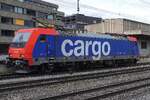 Am Nachmittag von 15 Mai 2026 macht SBB 484 019 Pause in Rotkreuz.