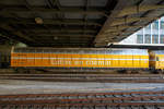 Schweizer Post – Vierachsiger Drehgestell-Gro�raum-Schiebewandwagen 33 85 2891 033-8 CH-WASCO der Gattung Habbiillnss, Privatwagen der Firma Wascosa, vermietet an die Schweizerische Post AG, am