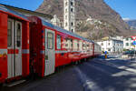 RhB BD 2475 ein vierachsiger verk�rzter (Berninabahn) EW IV (PA90) zweite Klasse Personenwagen mit Gep�ckabteil, eingereiht in einen RhB Regio von St.