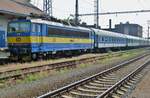 Leider ins Gegenlicht: CD 362 158 steht am 30 Mai 2012 in Hranice-nad-Morave.