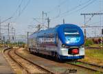 Der „RegioShark“  ČD 844 001-8  (CZ ČD 95 54 5 844 001-8 ), ein Dieseltriebzug vom Typ PESA LINK II (Projektname DMU 120), der ČD Karlovarsk� kraj (Karlsbader Region) f�hrt