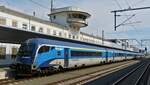 Railjet Steuerwagen 80-91 007-5 als Kopf des Zuges, geschoben von Lok 1216 250-1.